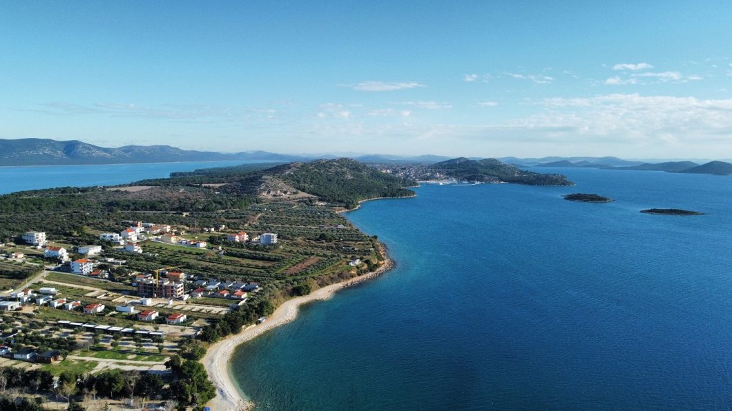 pozemek – Stavební pozemek s výhledem na moře – Pakoštane, Zadar, Pakoštane, Chorvatsko – foto 2