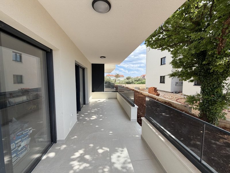 byt – Novostavba apartmánu se zahradou, 300 m od moře - Sukošan, Sukošan, Chorvatsko – foto 1