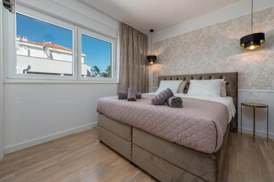 byt – Luxusní dvoupodlažní apartmán s bazénem, pouhých 50 m od moře - Privlaka , Privlaka, Chorvatsko – foto 21