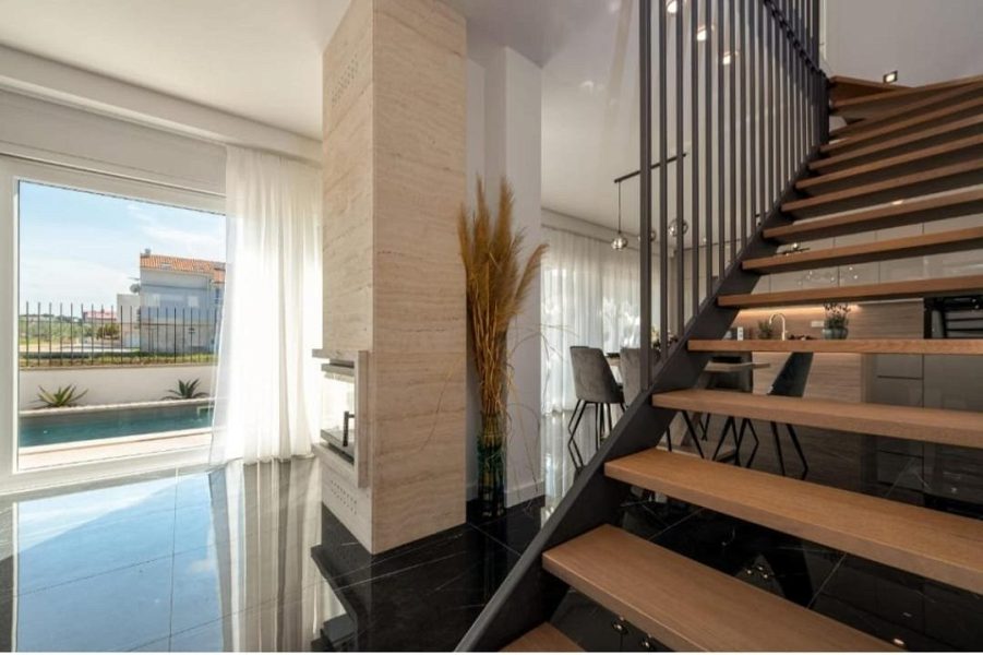 byt – Luxusní dvoupodlažní apartmán s bazénem, pouhých 50 m od moře - Privlaka , Privlaka, Chorvatsko – foto 20