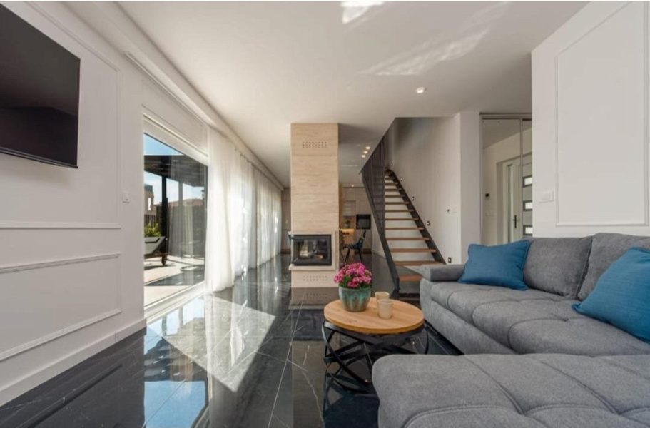 byt – Luxusní dvoupodlažní apartmán s bazénem, pouhých 50 m od moře - Privlaka , Privlaka, Chorvatsko – foto 7