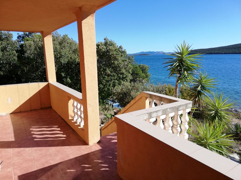 dům – Dům v první řadě u moře na ostrově Rivanj, Rivanj, Chorvatsko – foto 1