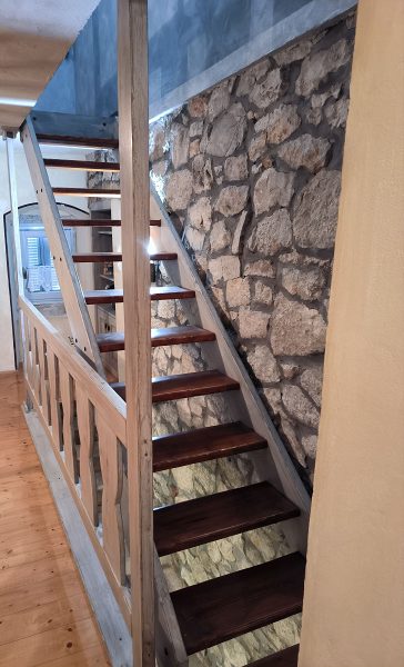 dům – AUTENTICKÝ STŘEDOMOŘSKÝ KAMENNÝ DŮM S ÚŽASNÝM VÝHLEDEM, Veli Iž, Chorvatsko – foto 4