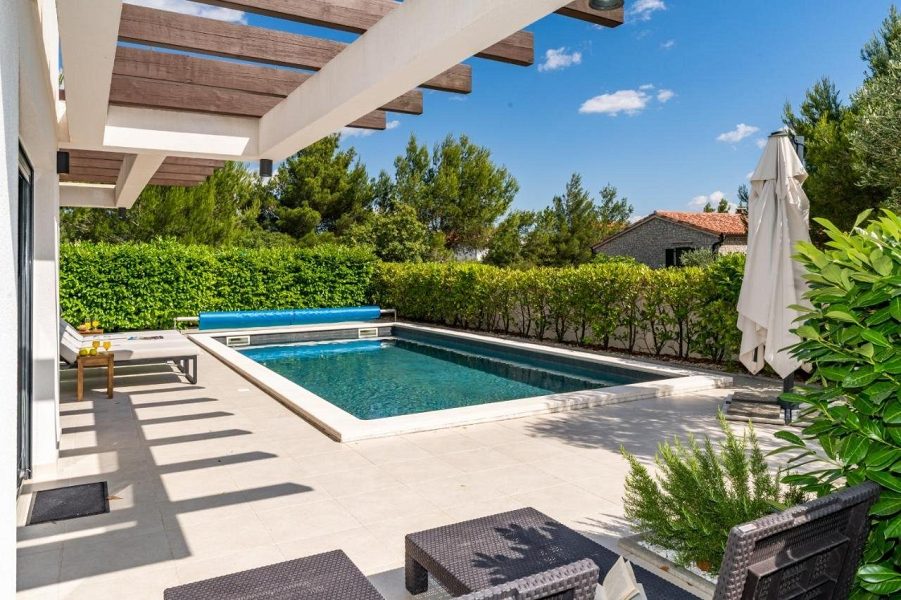 dům – Moderní vila s bazénem jen 250 metrů od moře - Zadar, Pridraga, Novigrad, Chorvatsko – foto 1