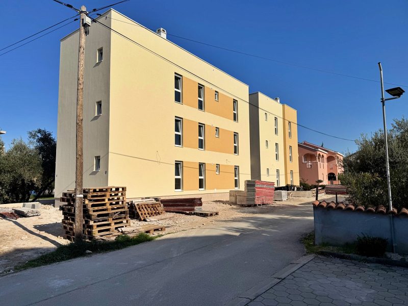 byt – Apartmán se zahradou 50 m od moře (novostavba, 3 ložnice) - Zadar/Sukošan, Sukošan, Chorvatsko – foto 12