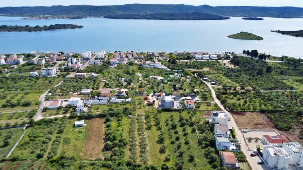 pozemek – Stavební pozemek 400 metrů od moře – Turanj, Biograd na Moru, Biograd , Chorvatsko – foto 1