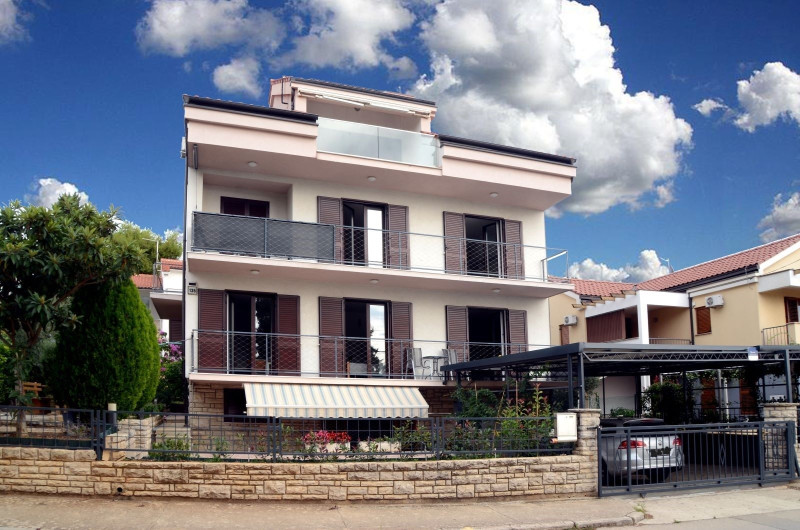 Apartmánový dům Sveti Filip i Jakov