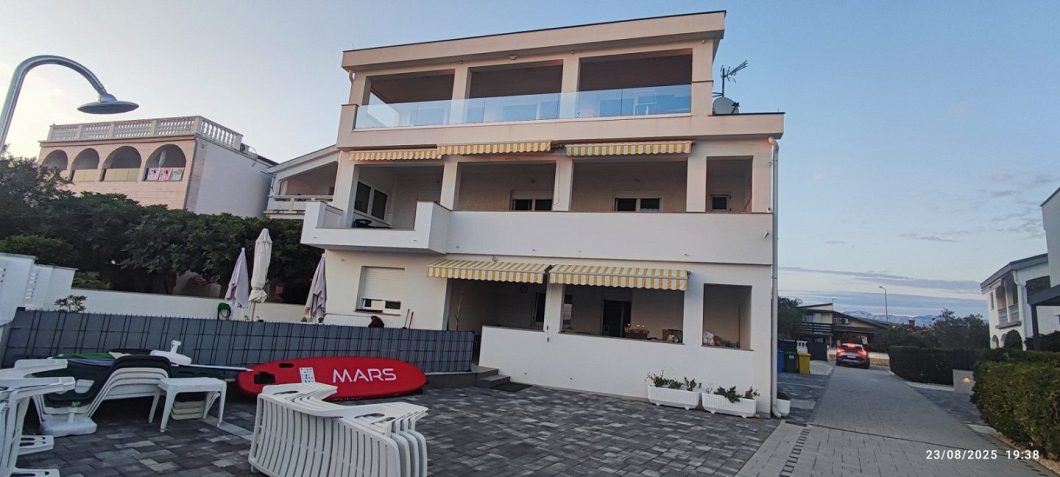 dům – Apartmánový dům Vir se 3 byty, Vir, Chorvatsko – foto 4