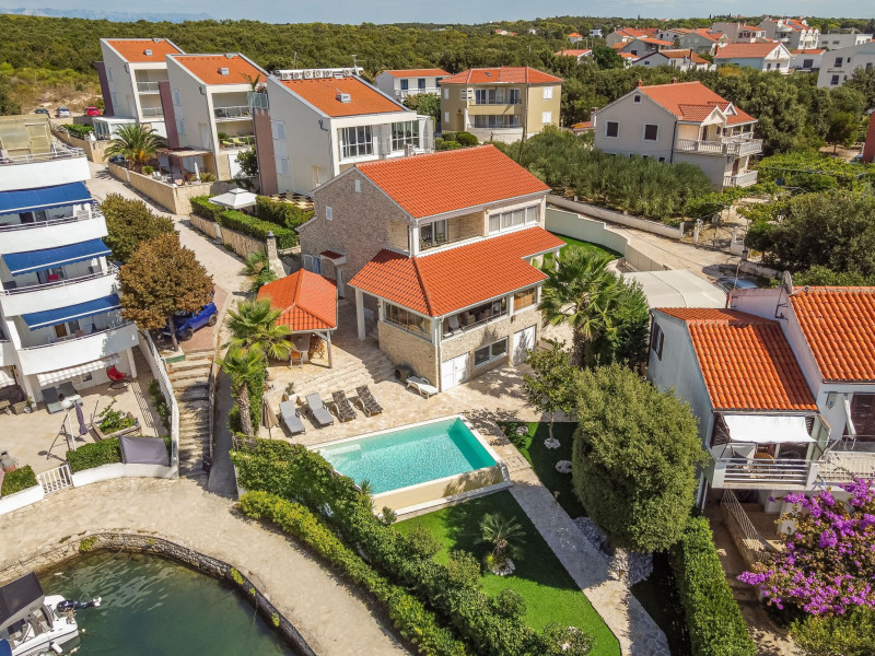 Luxusní vila Petrčane T4