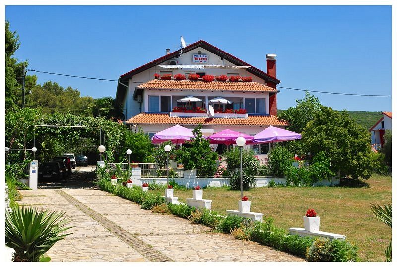 komerční prostor – Apartmánový dům blízko moře, Sukošan, Chorvatsko – foto 1