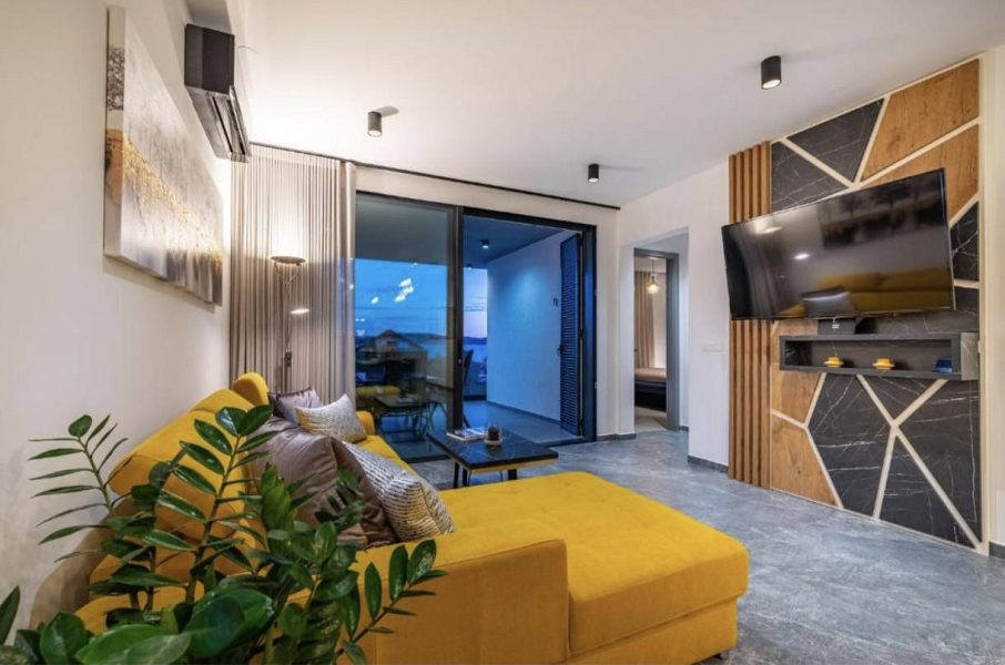 byt – Apartmán s velkou střešní terasou  a s úžasným výhledem na moře, Sukošan, Chorvatsko – foto 14