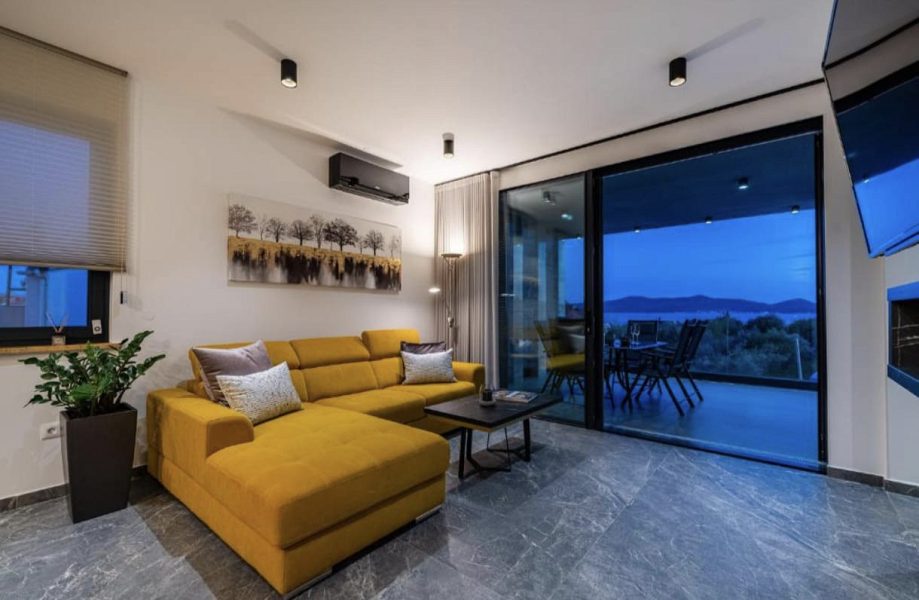 byt – Apartmán s velkou střešní terasou  a s úžasným výhledem na moře, Sukošan, Chorvatsko – foto 12