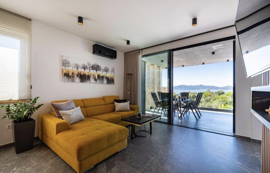 byt – Apartmán s velkou střešní terasou  a s úžasným výhledem na moře, Sukošan, Chorvatsko – foto 30