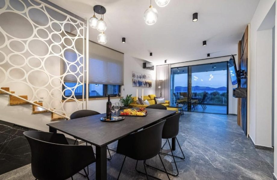 byt – Apartmán s velkou střešní terasou  a s úžasným výhledem na moře, Sukošan, Chorvatsko – foto 33