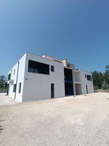 dům – Moderní dvojdomek jen 310 m od moře, Nin, Chorvatsko – foto 1