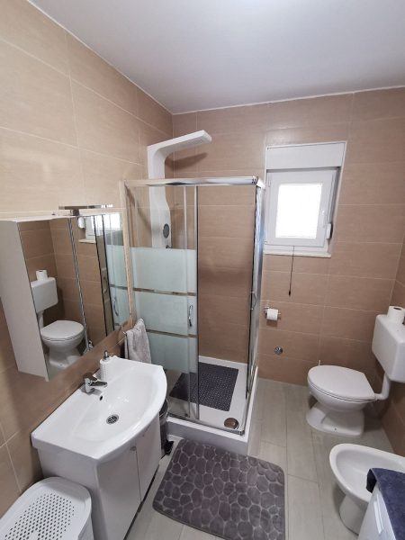 byt – Apartmán s terasou a výhledem na moře Posedarje, Vinjerac, Chorvatsko – foto 5
