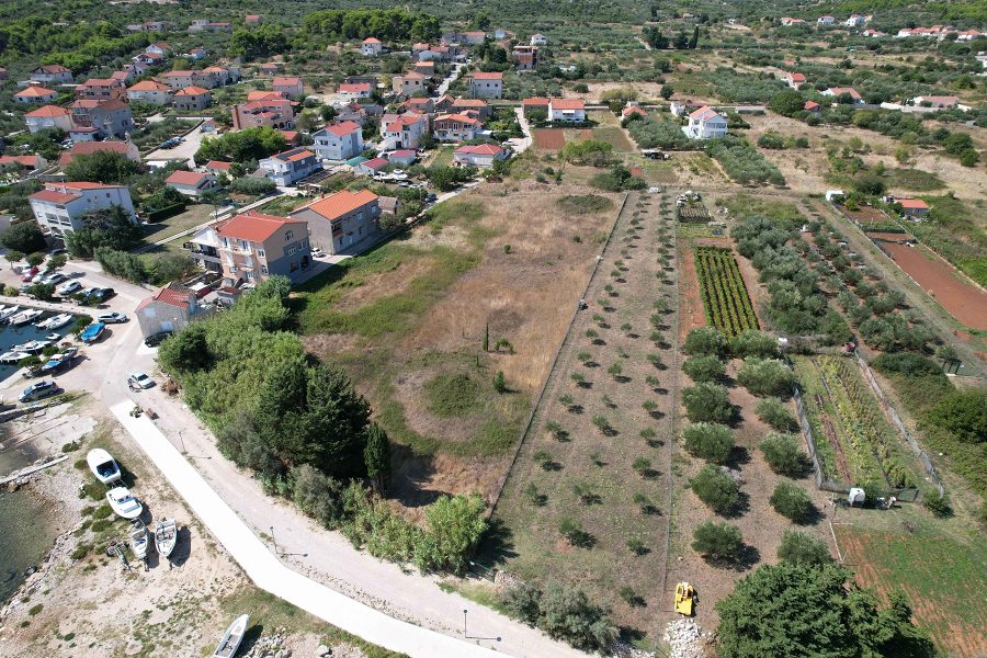 pozemek – Pozemek v 1. řadě u moře, Dobropoljana, Chorvatsko – foto 2