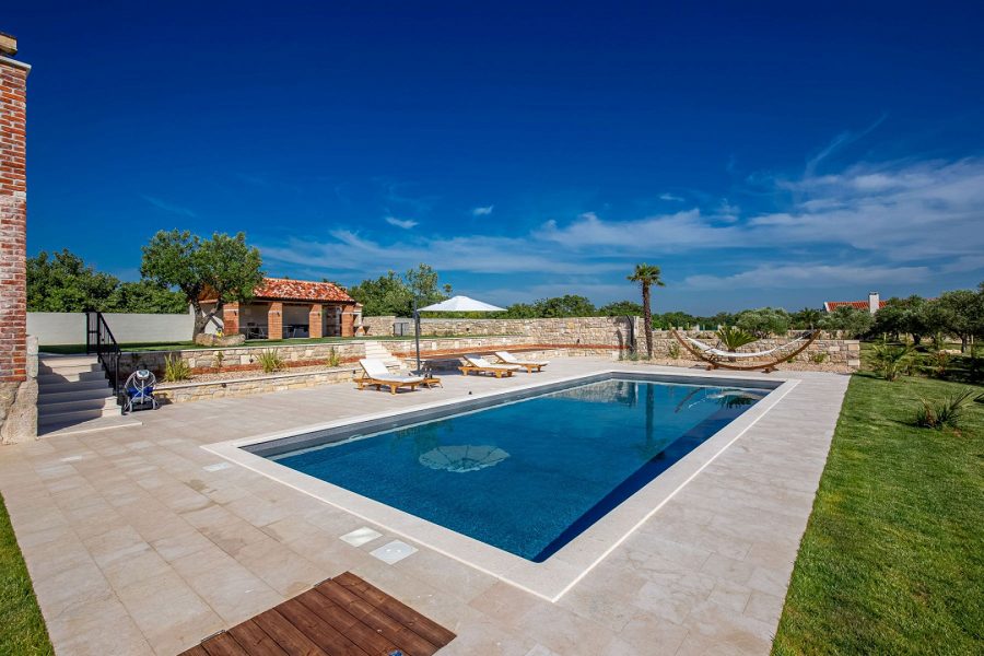 dům – Luxusní vila s bazénem a tenisovým kurtem, Murvica, Chorvatsko – foto 7