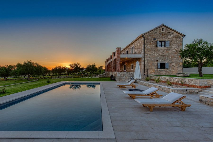 dům – Luxusní vila s bazénem a tenisovým kurtem, Murvica, Chorvatsko – foto 34