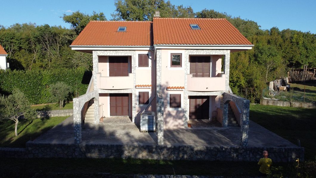 komerční prostor – Dům se 4 apartmány + podkroví, Dobrinj, Chorvatsko – foto 2