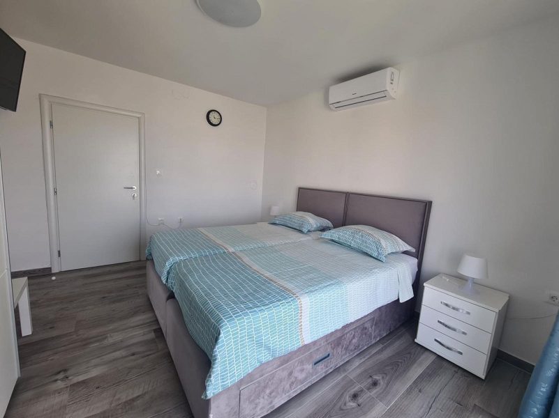 komerční prostor – Samostatně stojící dům se 4 apartmány 120 m od moře, Dramalj, Chorvatsko – foto 10