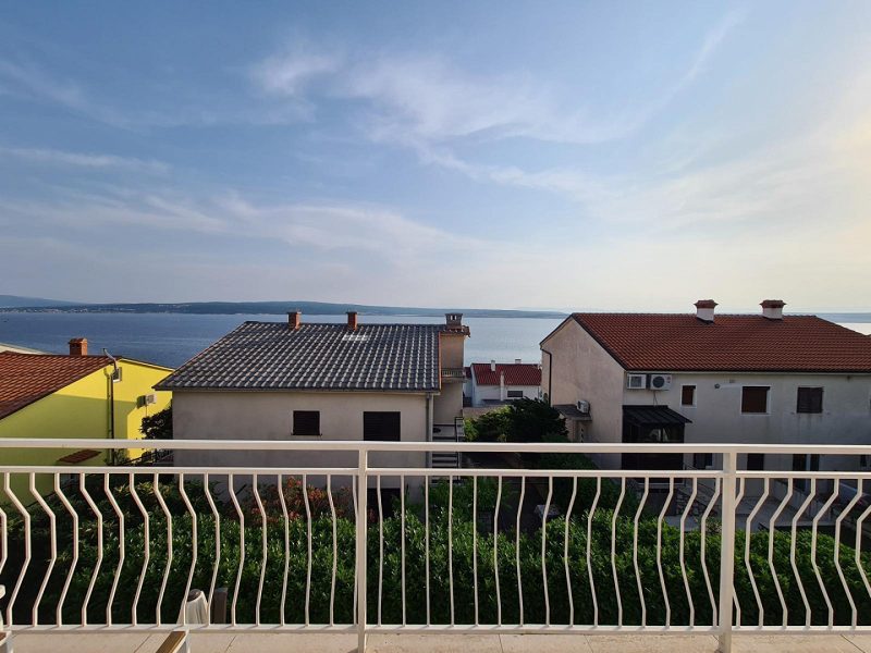 komerční prostor – Samostatně stojící dům se 4 apartmány 120 m od moře, Dramalj, Chorvatsko – foto 3