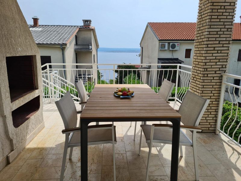 komerční prostor – Samostatně stojící dům se 4 apartmány 120 m od moře, Dramalj, Chorvatsko – foto 27