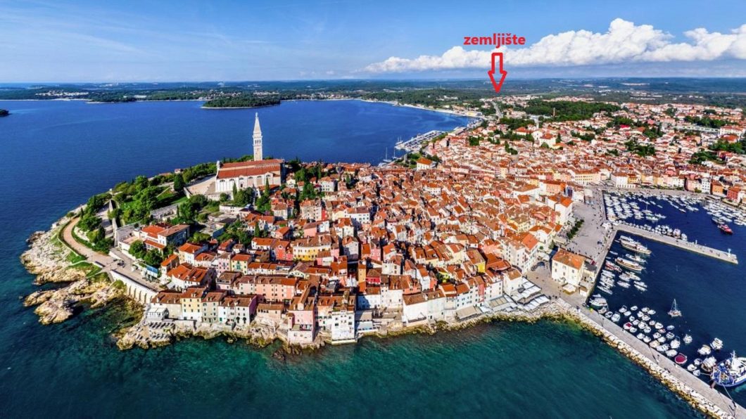 pozemek – Stavební pozemek 4.223 m² s výhledem na moře, Rovinj, Chorvatsko – foto 4