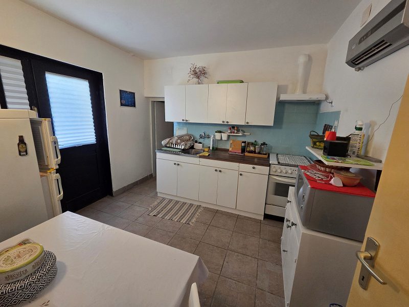 dům – Samostatně stojící dům se 2 bytovými jednotkami, Gornji Karin, Chorvatsko – foto 9