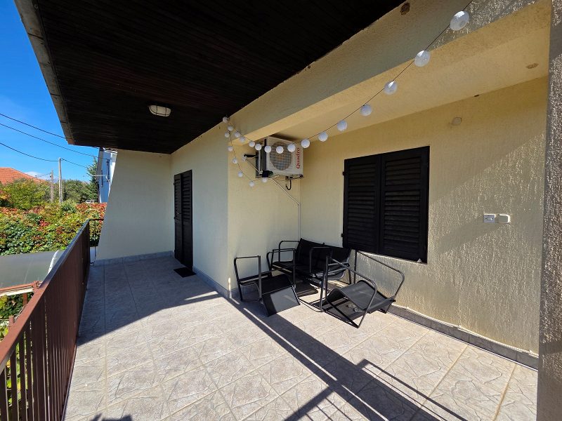 dům – Samostatně stojící dům se 2 bytovými jednotkami, Gornji Karin, Chorvatsko – foto 20