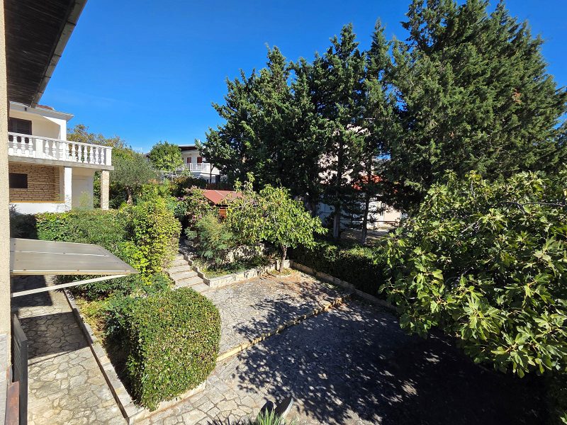 dům – Samostatně stojící dům se 2 bytovými jednotkami, Gornji Karin, Chorvatsko – foto 22