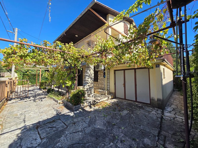 dům – Samostatně stojící dům se 2 bytovými jednotkami, Gornji Karin, Chorvatsko – foto 6