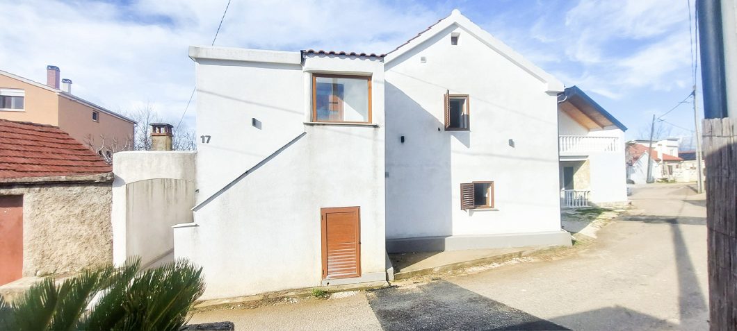 dům – Dvoupodlažní dům Privlaka ( +  samostatným pozemkem  o velikosti 127 m²), Privlaka , Chorvatsko – foto 3