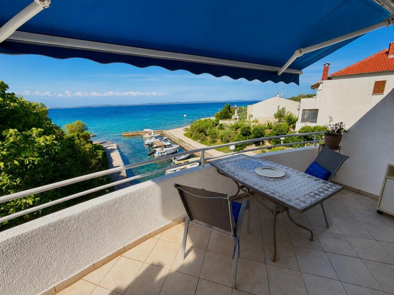 apartmán – Krásné apartmány a studia s výhledem, 10 m od moře - Petrčane, Zadar , , Chorvatsko – foto 3